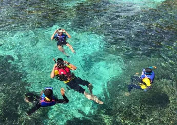 best snorkeling roatan