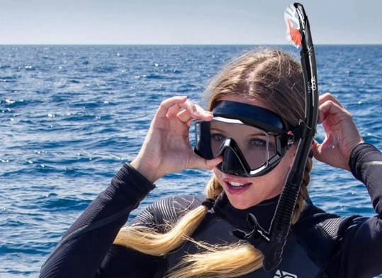 compact snorkeling gear