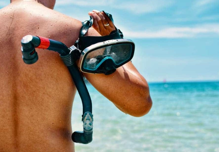 snorkeling mask comparison