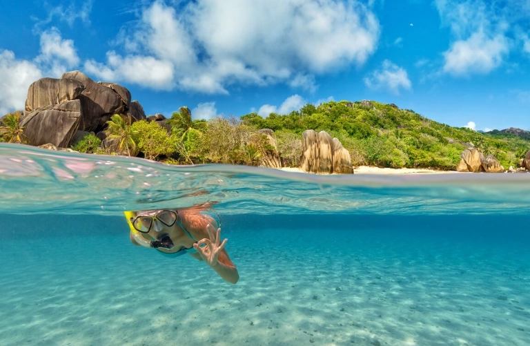 best snorkeling spots Seychelles