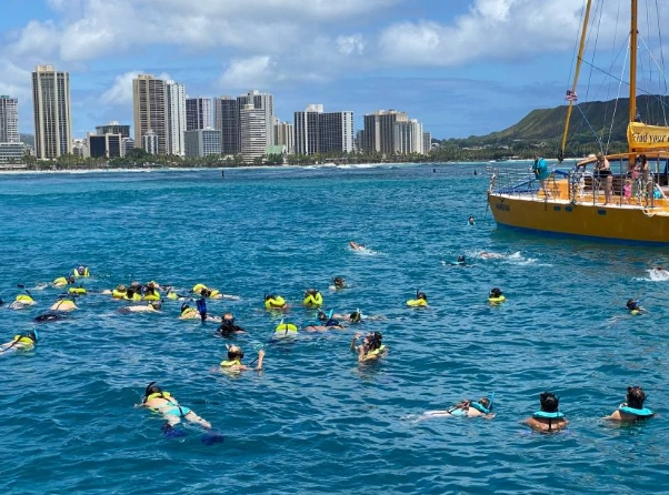 Waikiki snorkeling conditions