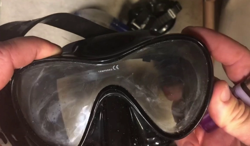 snorkel mask fogging