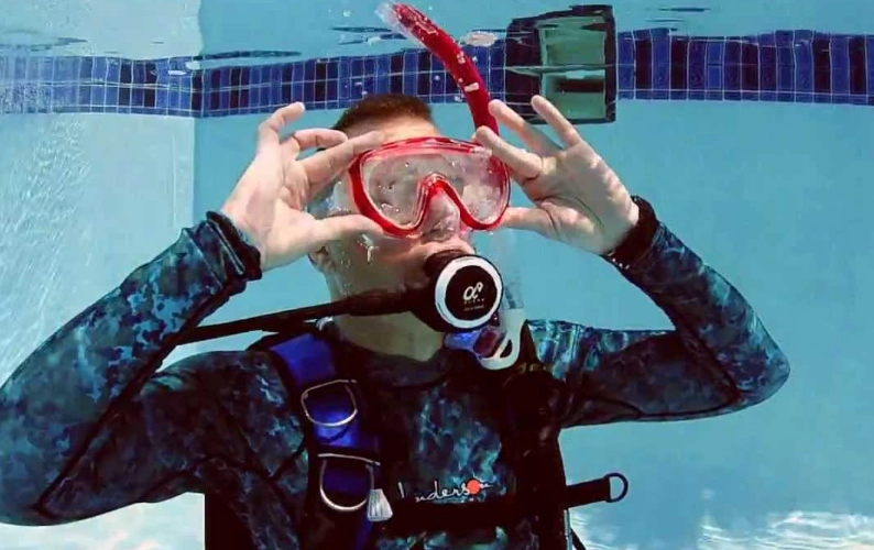 snorkel mask fogging solution