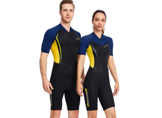 how to choose a snorkeling wetsuit