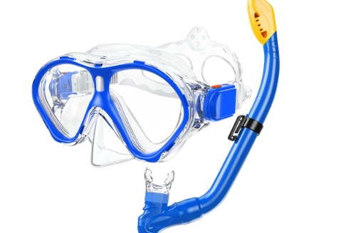 snorkeling with sensitive eyes