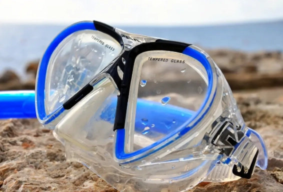 snorkeling mask leaking