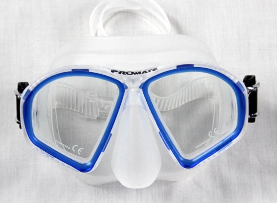 travel snorkel set