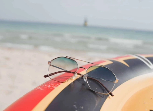 how to snorkel with glasses