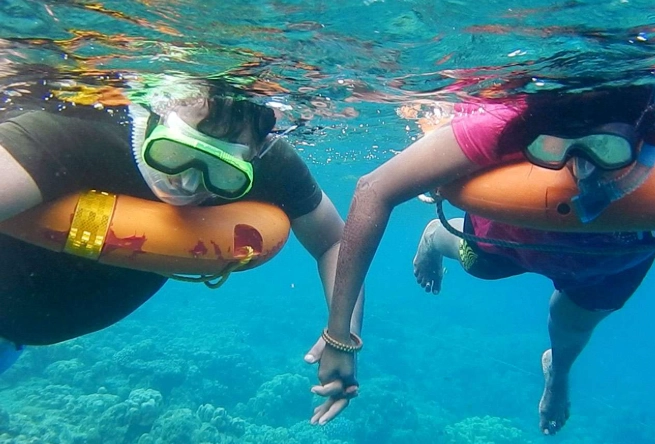 safe snorkeling tips