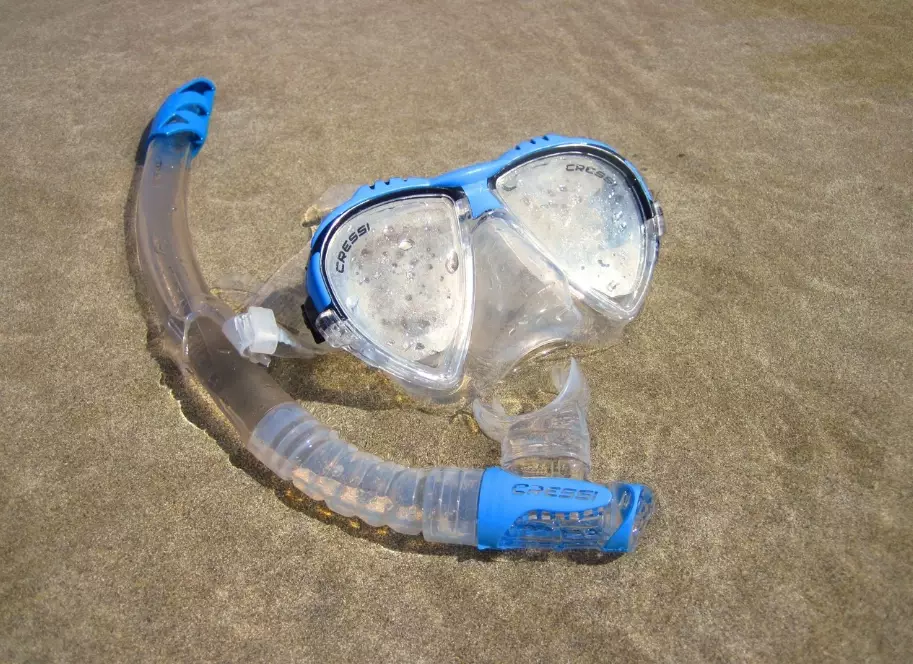 dry top snorkeling