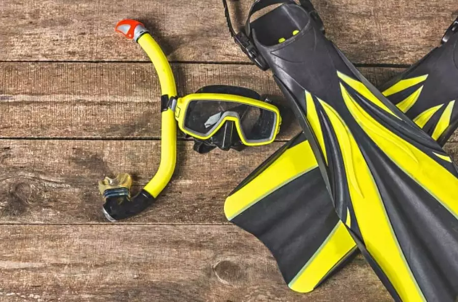 snorkeling set for beginners
