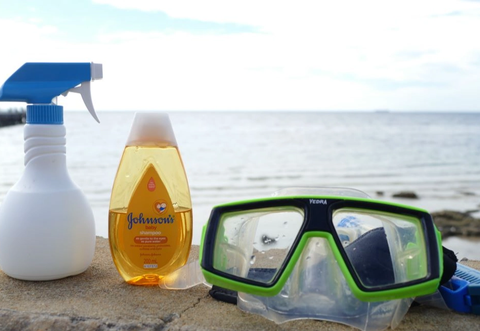 how to prevent snorkel mask fogging