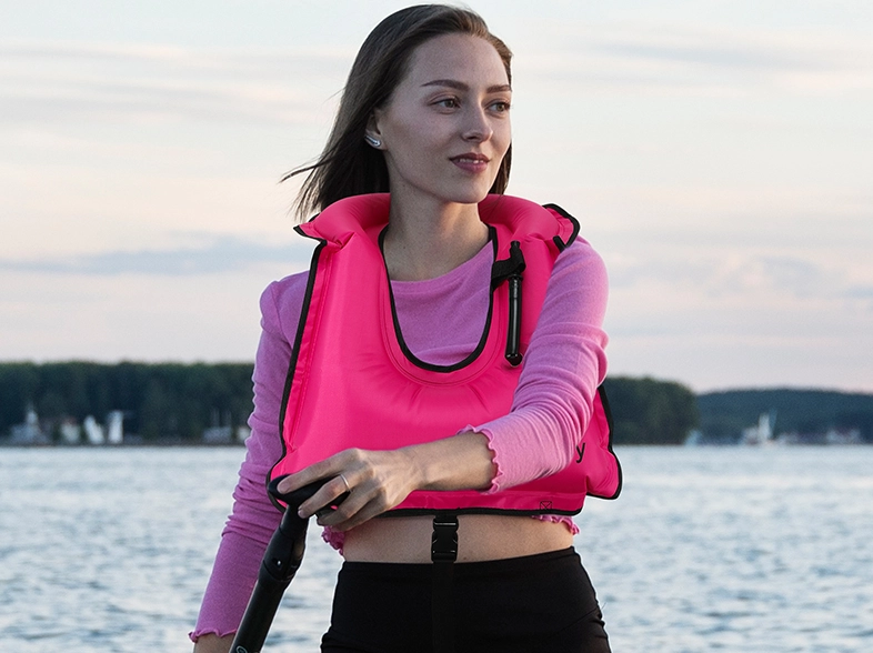 how to use snorkeling vest