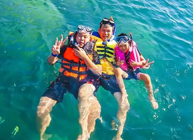 snorkeling vest vs life jacket