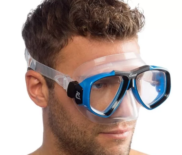 how to see underwater with glasses
